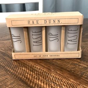 Rae Dunn shot glass set ( shooters )